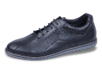 Lightweight men's sports shoes made of genuine leather...
