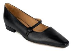 Low heel shoe in leather