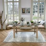 CAMPAGNE - Dining table made of solid oak