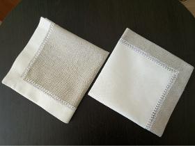Sewn-on border napkin