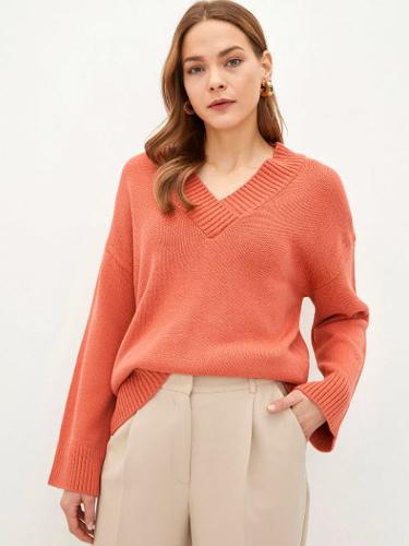 Women's sweater
