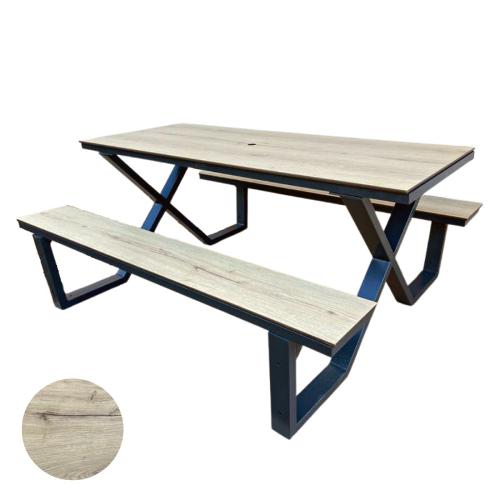 Picnic table in compact HPL