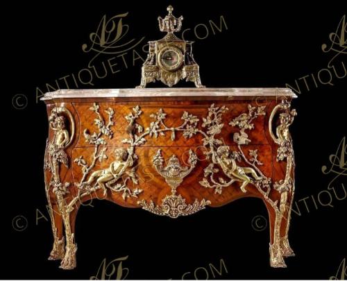 Regency commode a pipee des oiseaux by Charles Cressent