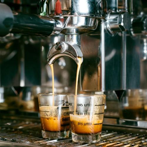 Why people confuse espresso with expresso?